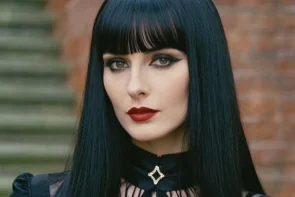 8 Most Popular Goth Hairstyles For Girls