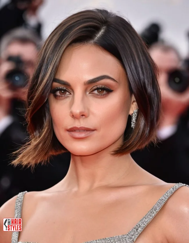 3. Asymmetrical Bob | 10 Ritzy Female Looks With Short Haircuts For Oval Faces