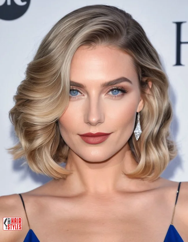 6. Ash Blonde Lob (Long Bob) | Hot Looks With Ash Blonde Hair And Styling Tips