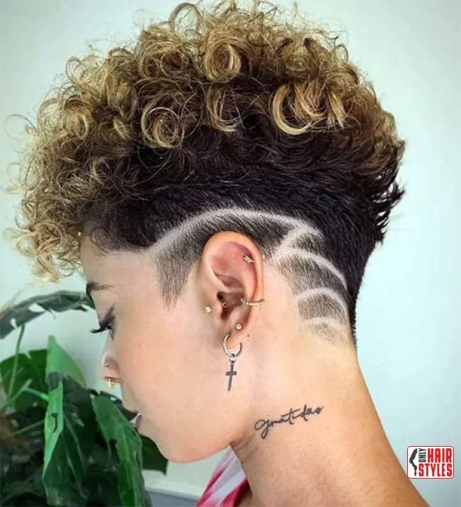 Undercut with Luscious Curls | Undercut Hairstyles For Women - 20 Ideas, Inspiration And Styling Tips!