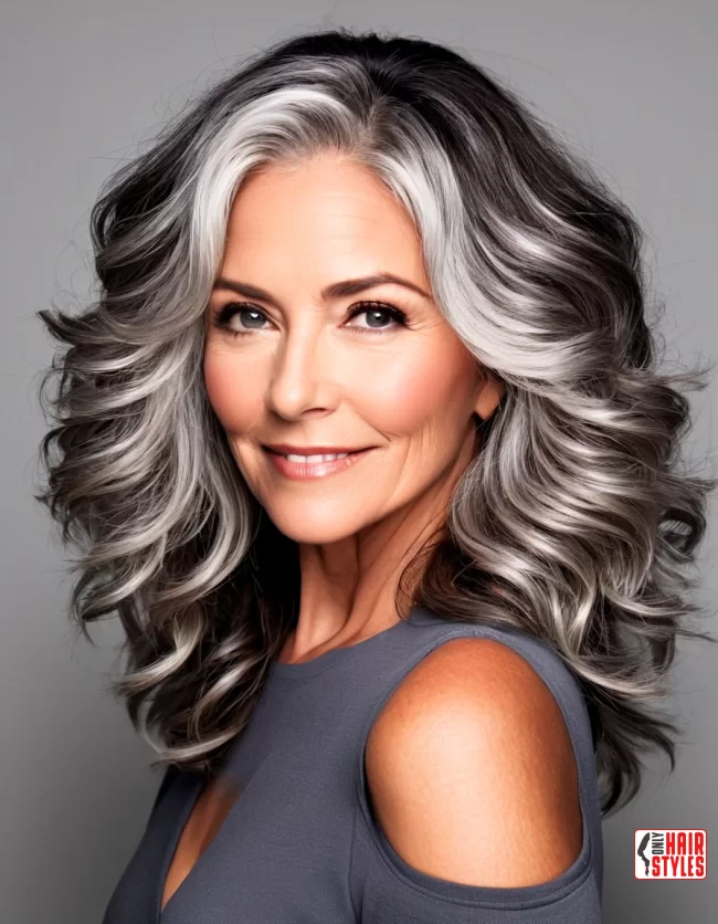 Natural Texture | Youthful Looks: Trendy Hairstyles For Over 50